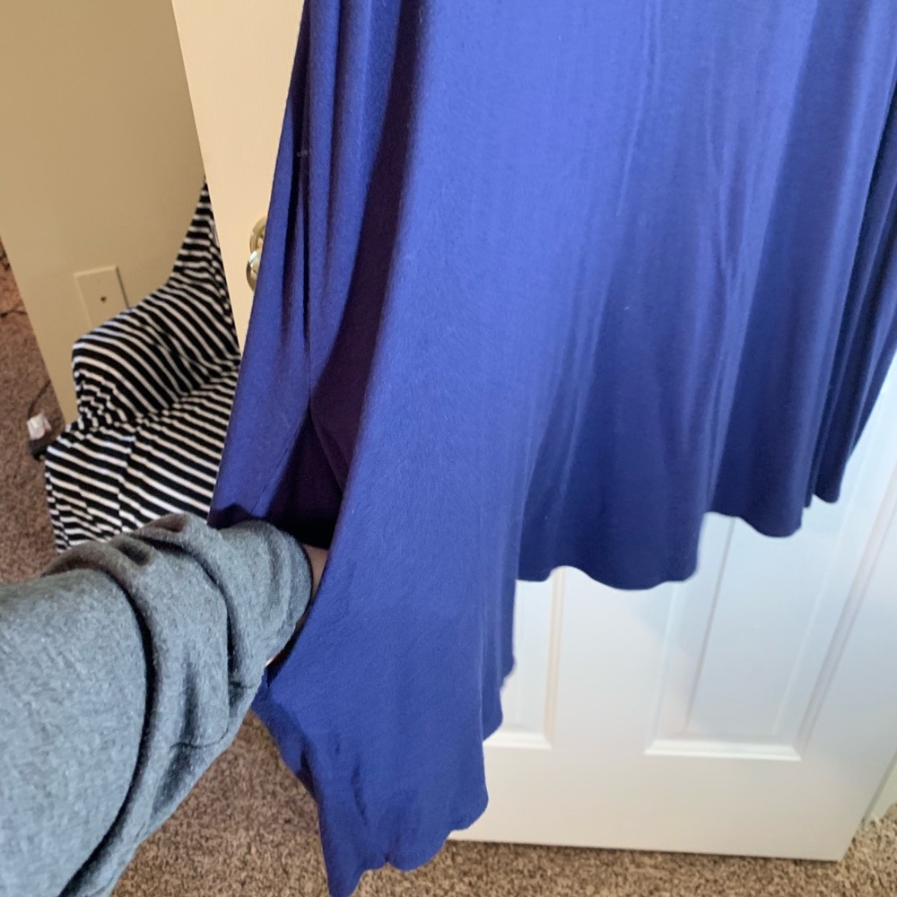 Dress - Picture 3 of 4